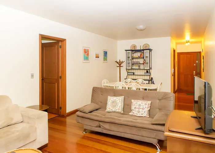 Pet friendly Apartamento Amplo E Aconchegante Na Av Das Hortencias No Centro De Gramado