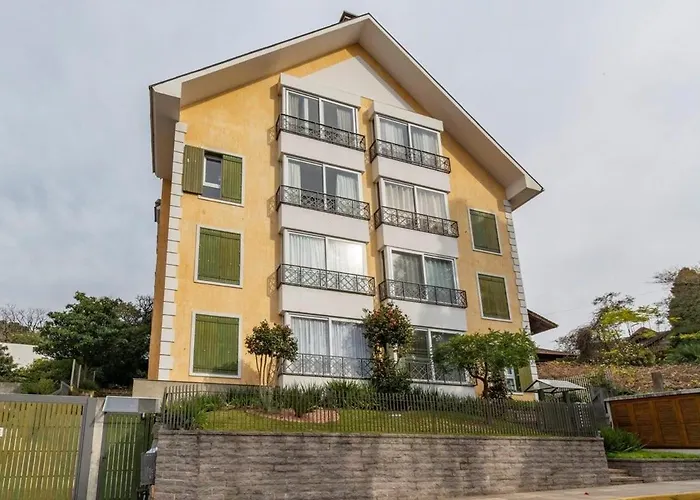 Rosa Edificio Giovani Pizetta Gramado