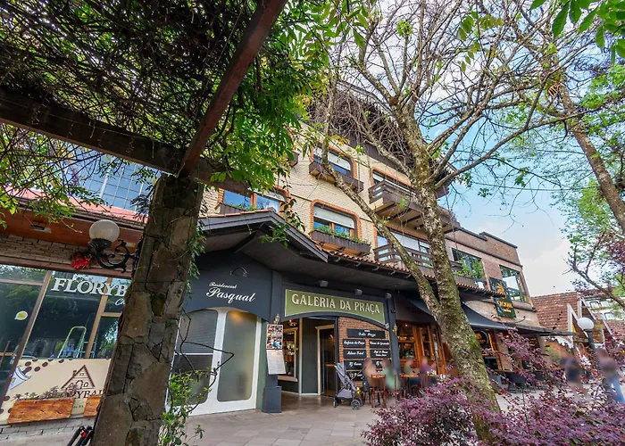 3 Quartos Na Mais Incrivel Localizacao De Gramado