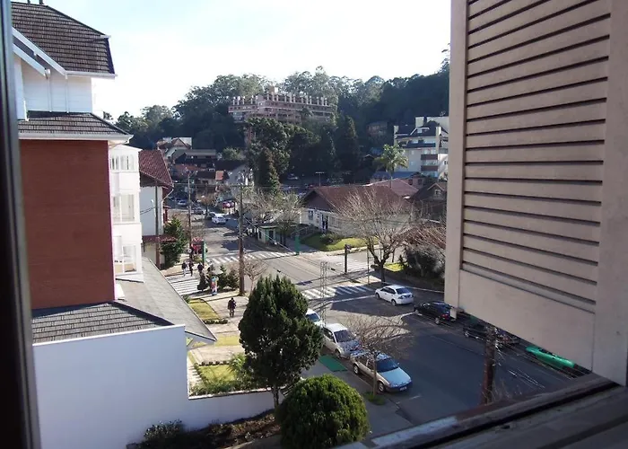Apartamento A Um Passo Da Rua Coberta Com Wi-Fi Gramado